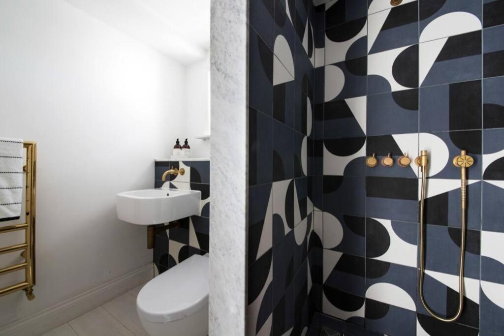 Vila Large Townhouse Just 2 Minutes From The Sea/I360! Hove Exteriér fotografie